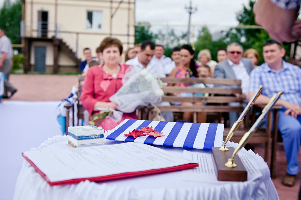 Проведение свадеб и выездных регистраций!&nbsp;Ведущая свадеб и выездных регистраций : 
