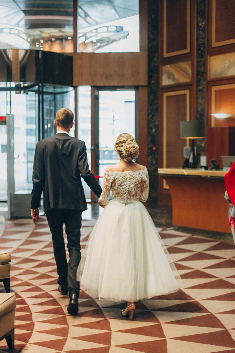 Счастливые молодожены&nbsp;WEDDING BAND : 