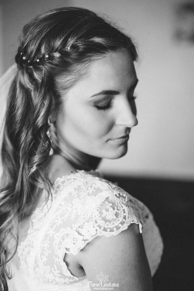 Счастливые молодожены&nbsp;WEDDING BAND : 