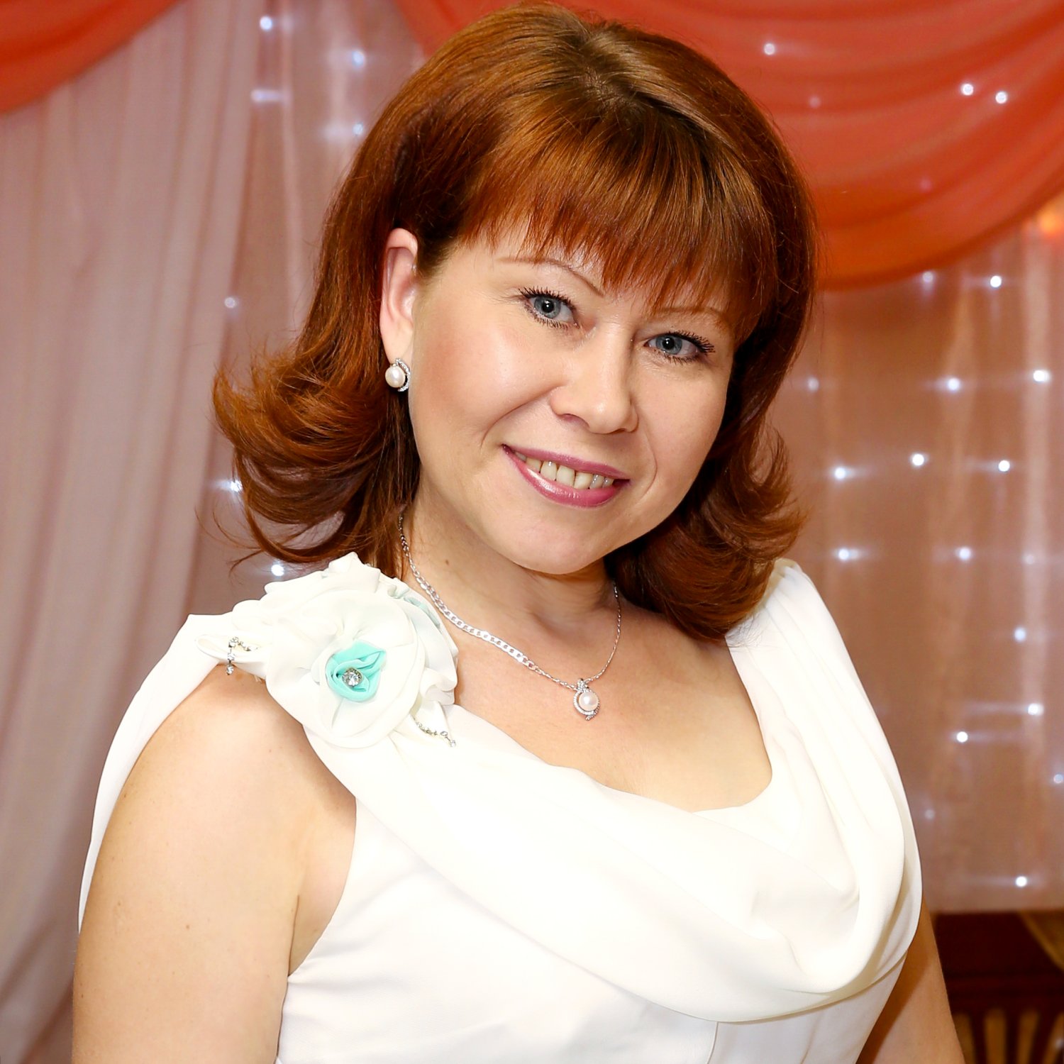 Ведущая Оксана Спиридонова&nbsp;Ведущая тамада на свадьбу в Омске : 