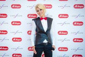 Ведущая Регина Лайк