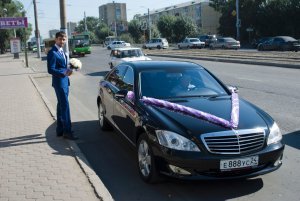 Свадебные автомобили и автобусы