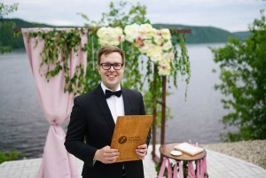 Антон Браво - ведущий счастливых событий